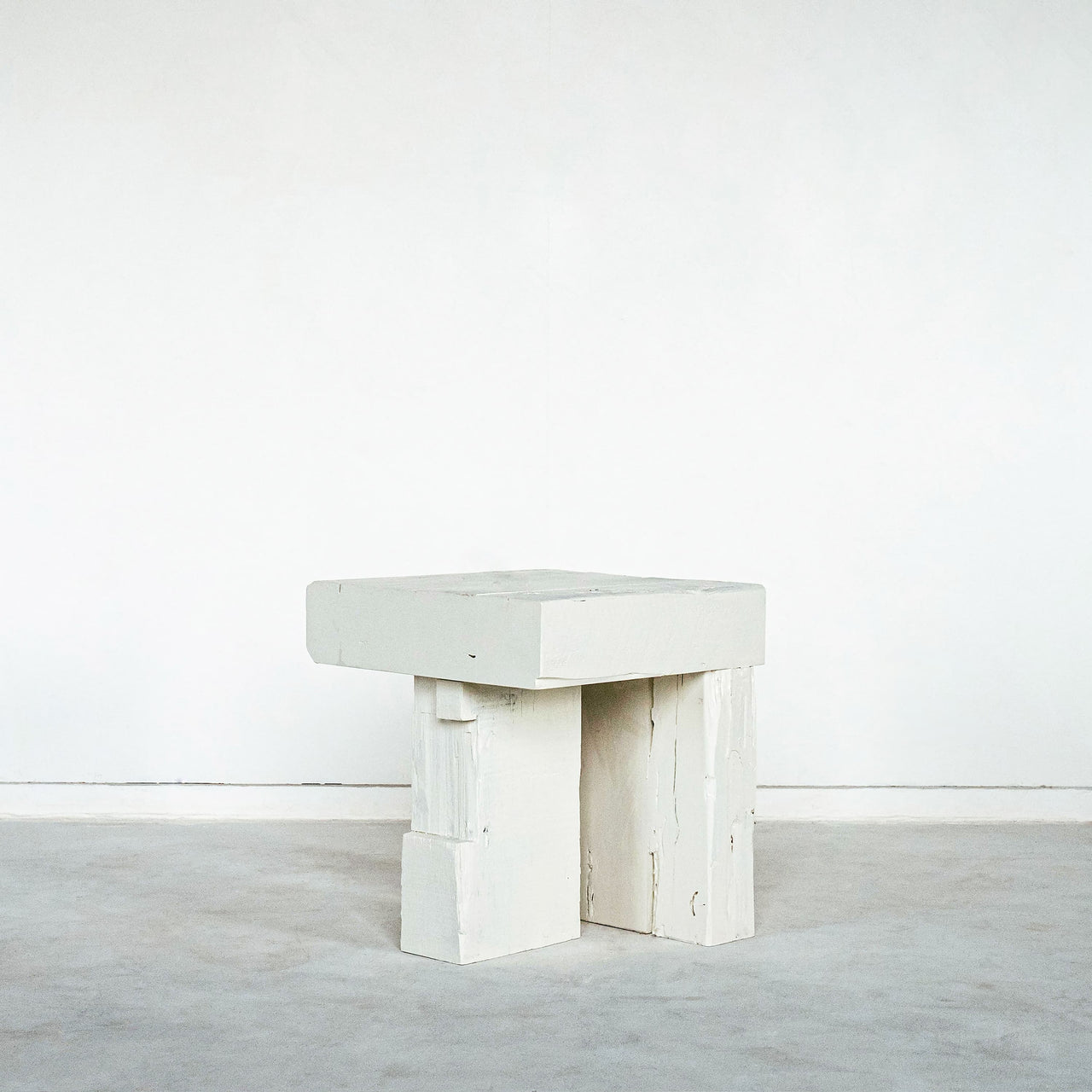 ET Stool White